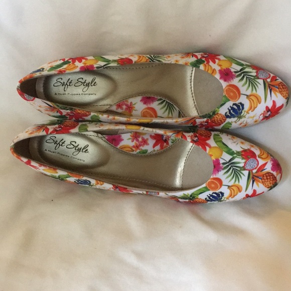 *NEW Soft Style Hush Puppies pumps Fruit Floral - Picture 4 of 6